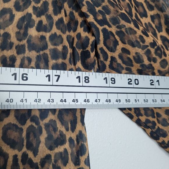Vintage y2k Studio Y animal print cheetah button front semi sheer 3/4 sleeve top - Picture 4 of 6